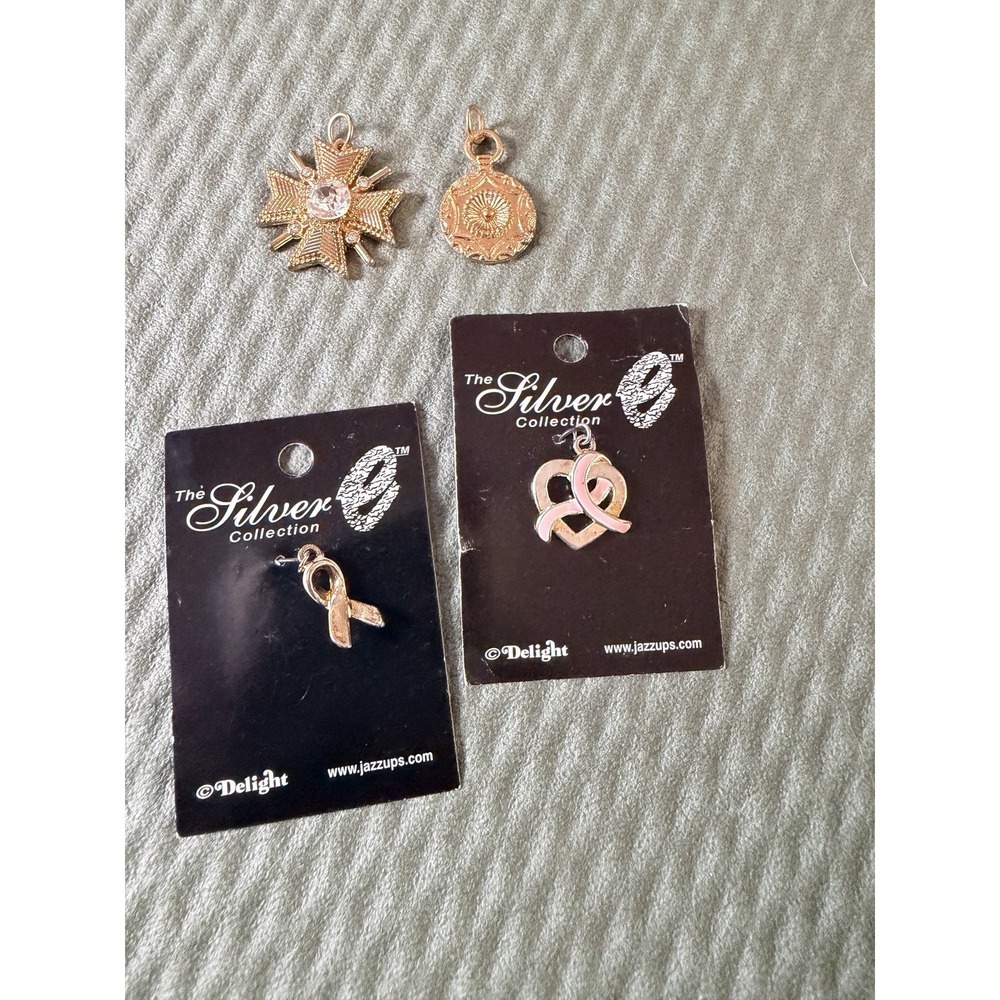 Pendants For Necklaces / Charms Bracelets Gold Tone Set of 4